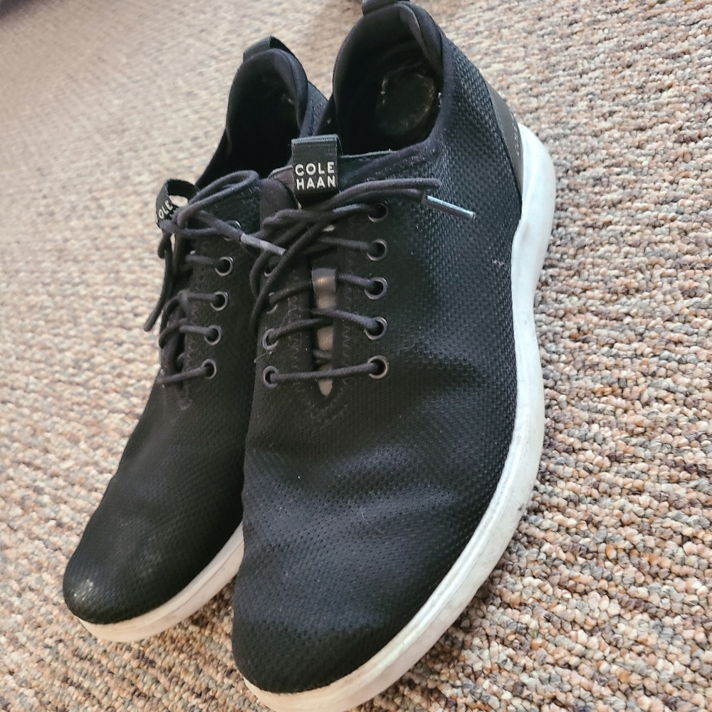 Shoes - Picture 5 of 7